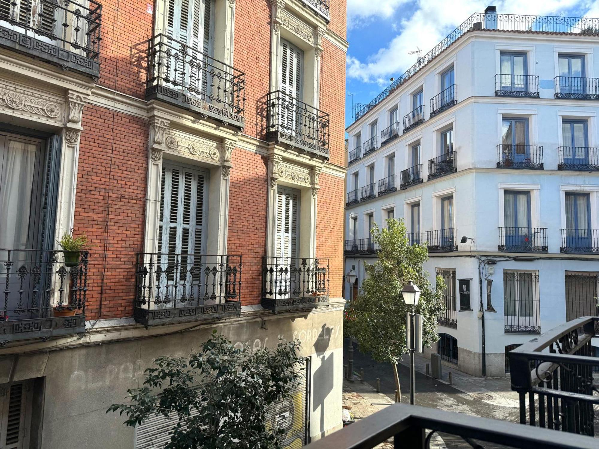 Cavabajasuites Madrid Esterno foto