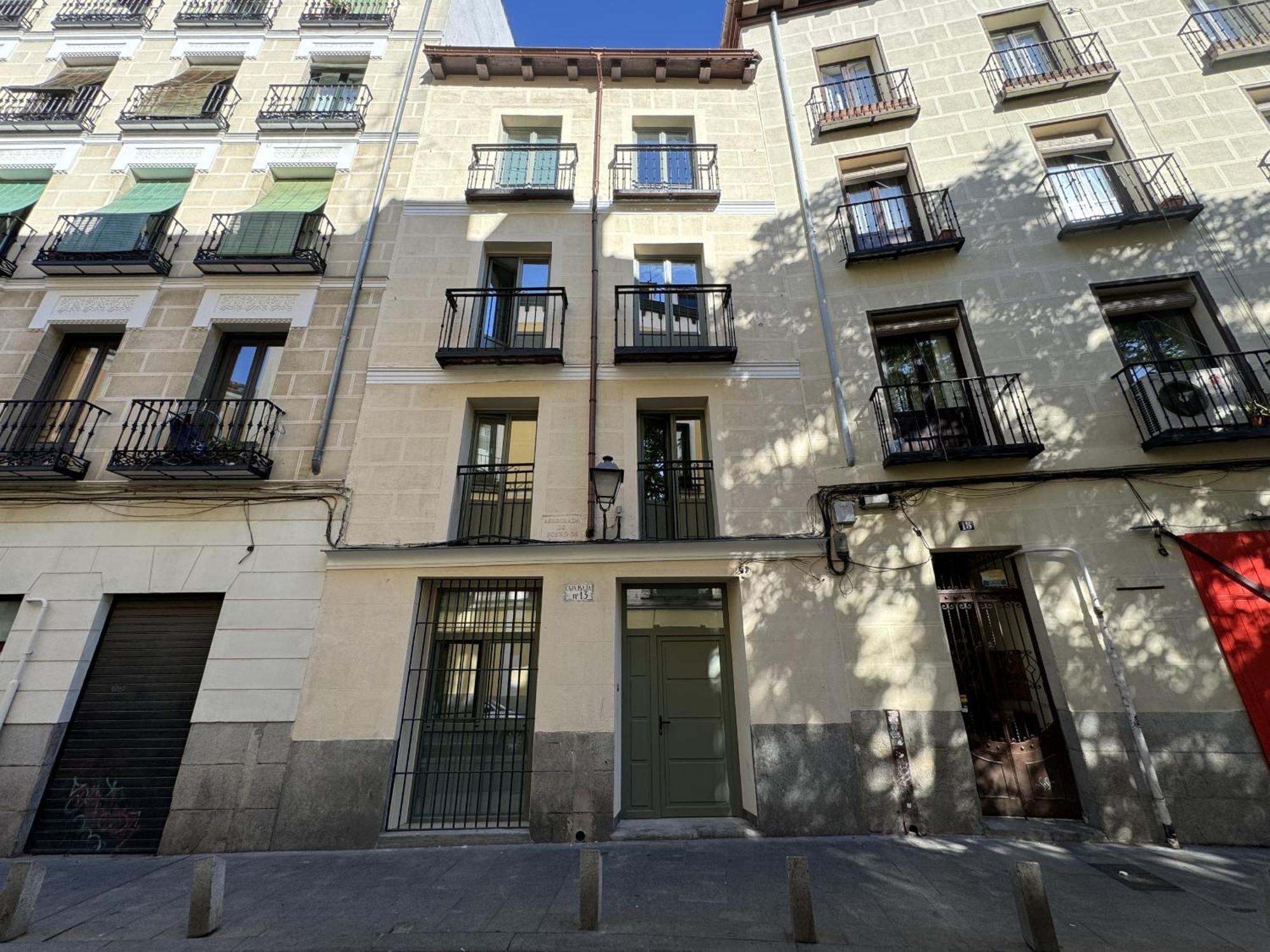 Cavabajasuites Madrid Esterno foto
